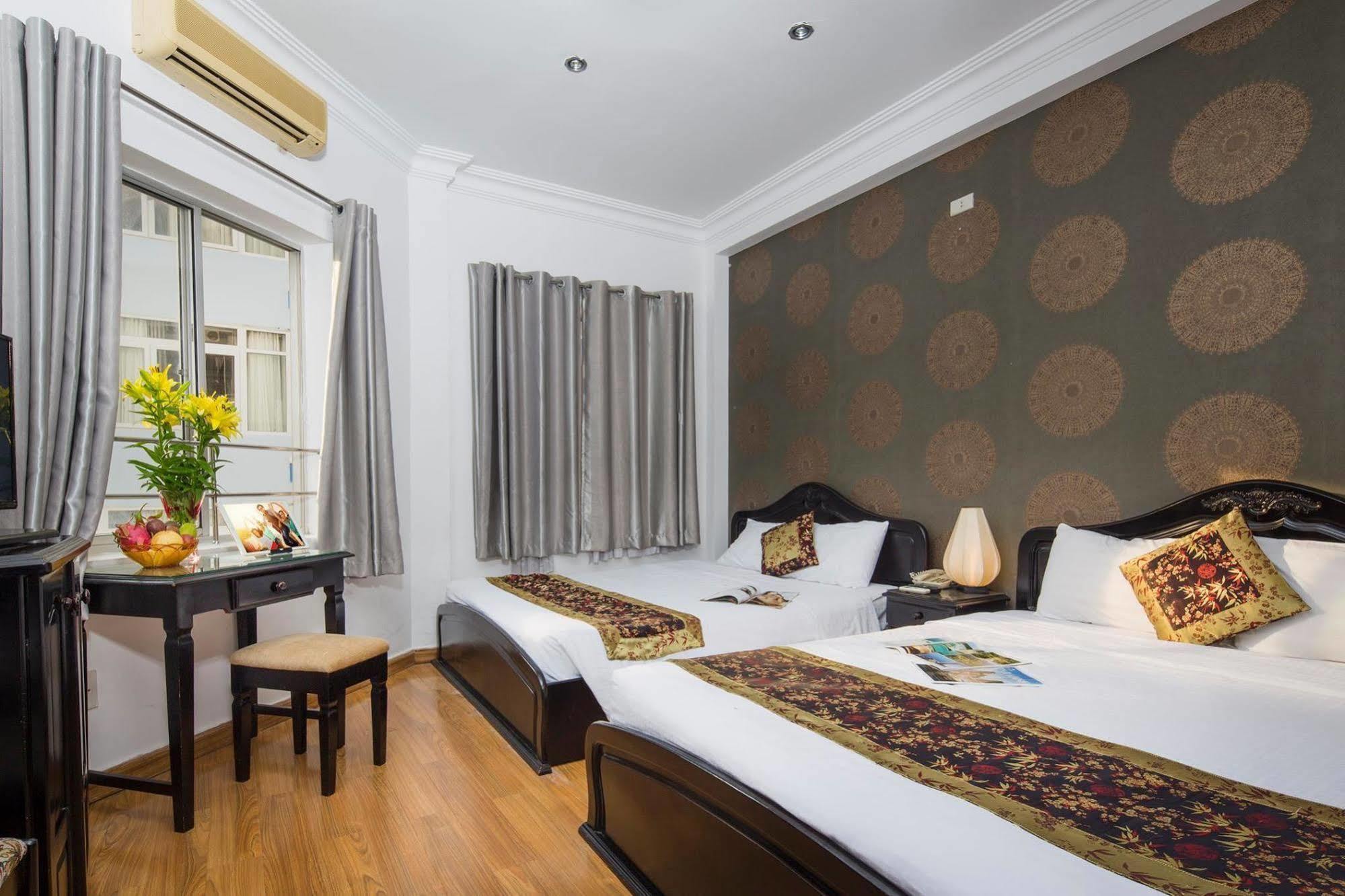 Brandi Nha Trang Hotel Exterior photo
