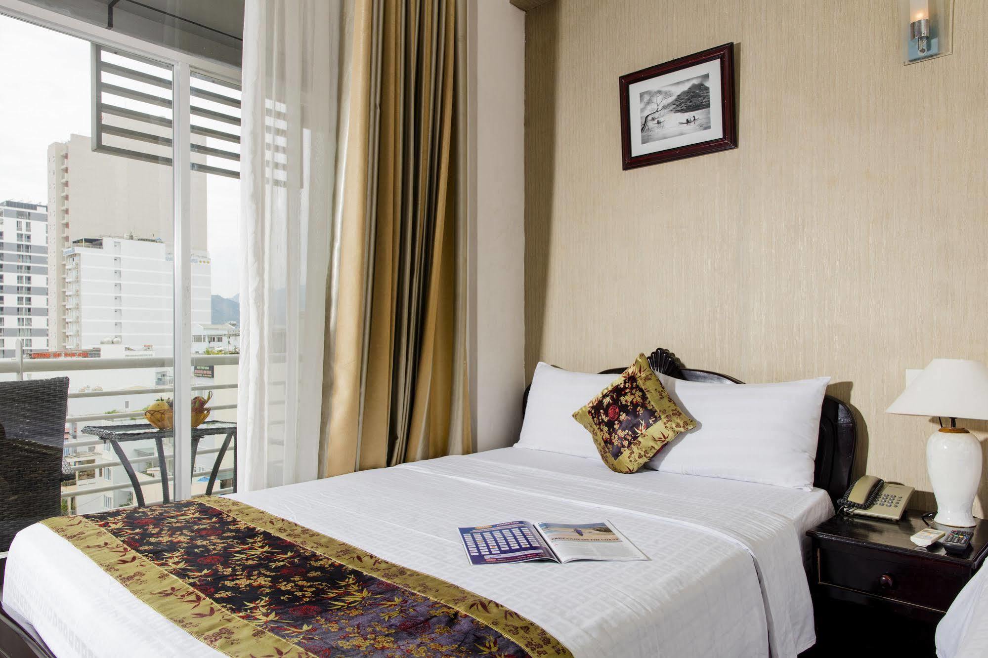 Brandi Nha Trang Hotel Exterior photo